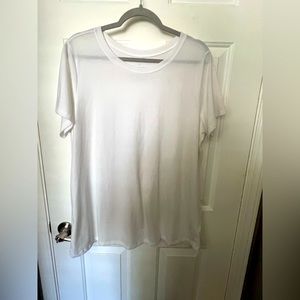 Like new Torrid Size 1 Everyday Tee Signature Jersey White Classic Fit.